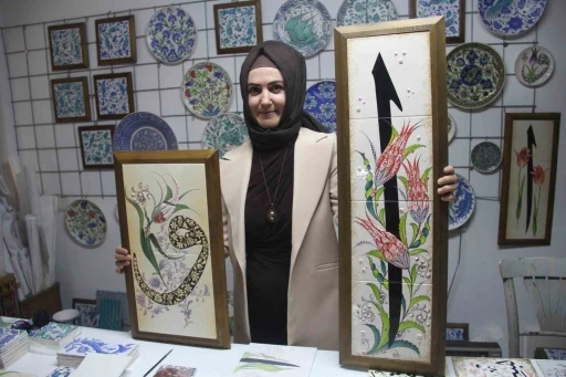 &Ccedil;ini sanat&ccedil;ısı &Ouml;zlem Aşar: "Vav ile Elif&rsquo;in aşkını eserlerime yansıtıyorum"
