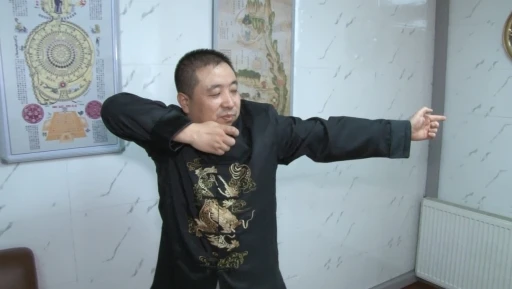 &Ccedil;inli doktordan masabaşı &ccedil;alışanlara 5 dakikalık form&uuml;l
