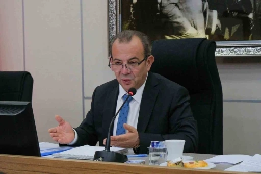 Cinsel saldırı su&ccedil;laması dosyasında tutuklanan Tanju &Ouml;zcan&rsquo;ın şof&ouml;r&uuml; tahliye edildi
