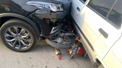Cipin çarptığı motosikletin sürücüsü canını son anda kurtardı
