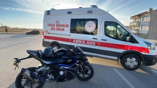 Ciple motosiklet &ccedil;arpıştı: 1 yaralı
