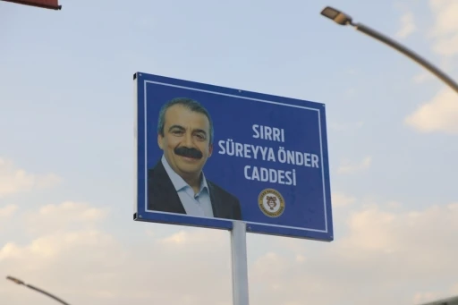 Cizre’de bir caddeye Sırrı Süreyya Önder’in ismi verildi
