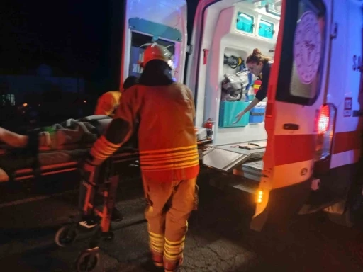 Cizre&rsquo;de otomobil şarampole yuvarlandı: 4 yaralı
