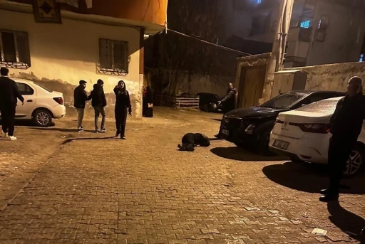 Cizre&rsquo;de sokak ortasında silahlı saldırı
