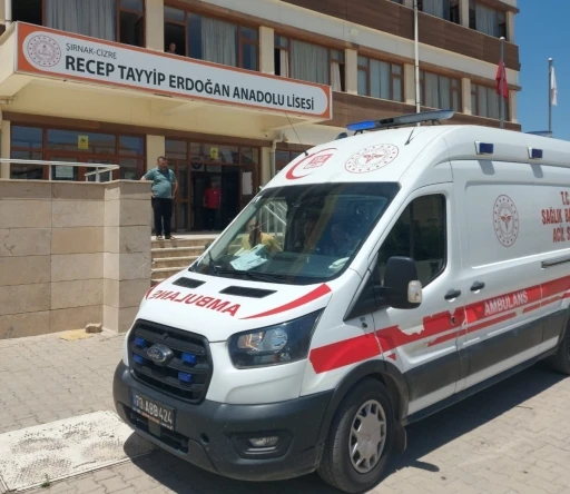 Cizre’de YKS’de fenalaşan iki aday hastaneye kaldırıldı
