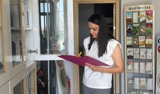 Cizre&rsquo;de zirai ila&ccedil; bayilerine sıkı denetim
