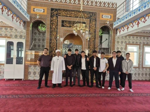 Cizreli &ouml;ğrenciler cami şenliklerinde buluştu
