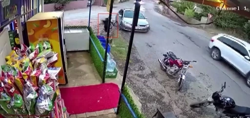&Ccedil;ocuğun 3 metrelik kuyuya d&uuml;şt&uuml;ğ&uuml; korku dolu anlar kamerada
