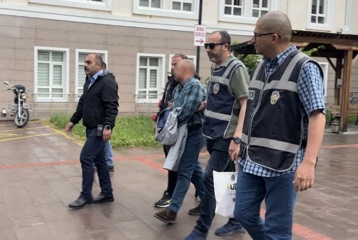 &rsquo;&Ccedil;ocuk tacizi&rsquo; ş&uuml;phelisinin yakınları basına saldırdı
