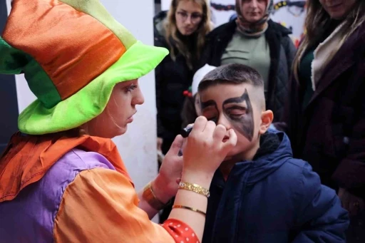 &Ccedil;ocuk&ccedil;a Ramazan Şenliği Karasu&rsquo;da miniklerin neşesiyle renklendi
