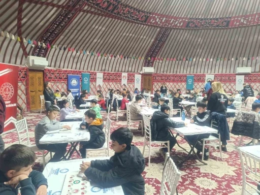 &Ccedil;ocuklar 23 Nisan&rsquo;ı Şahinbey&rsquo;de kutladı
