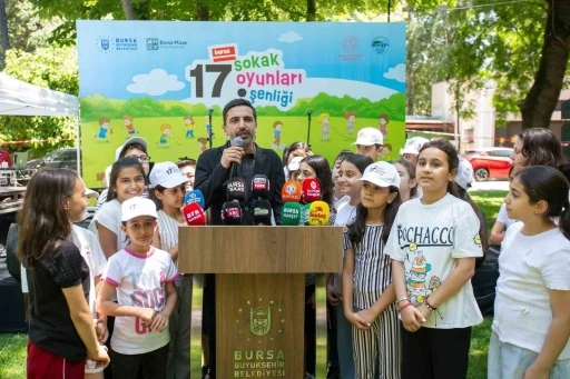 &Ccedil;ocuklar eskimeyen oyunlarla doyasıya eğlendiler
