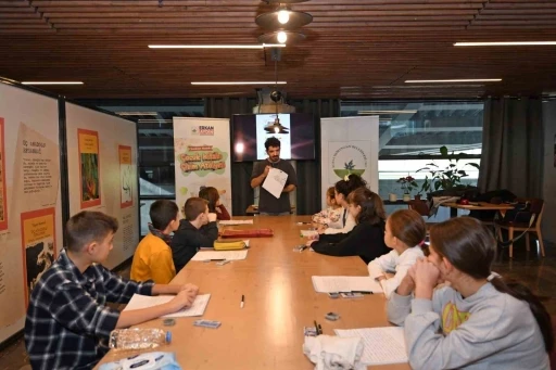 &Ccedil;ocuklar Osmangazi&rsquo;de sanat dolu g&uuml;nler yaşıyor
