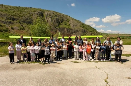 &Ccedil;ocuklar "İstikbal g&ouml;klerdedir" dedi
