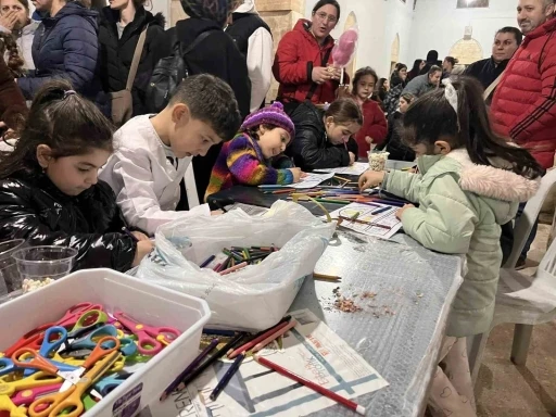 &Ccedil;ocuklar Ramazan şenliğinde eğlendi
