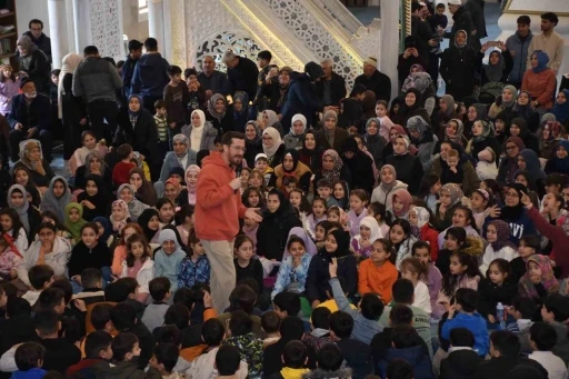 &Ccedil;ocuklar Şahinbey Belediyesi&rsquo;nin cami etkinliğinde buluştu

