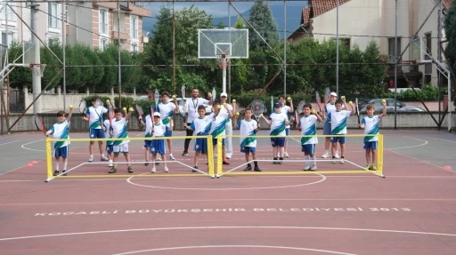 &Ccedil;ocuklar yazın rotasını spora &ccedil;evirdi
