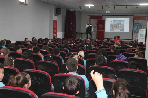 &Ccedil;ocuklara gıda ve balık&ccedil;ılık bilinci aşılandı
