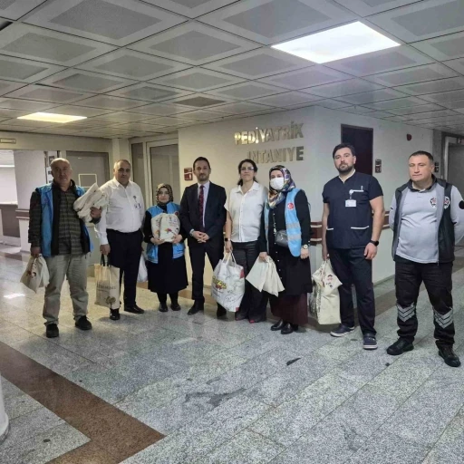 Çocuklara iyilik ziyareti
