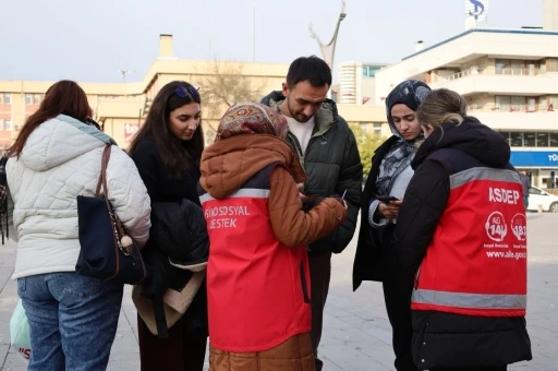 &Ccedil;ocukların dijital hakları i&ccedil;in Erzincan&rsquo;da imza seferberliği
