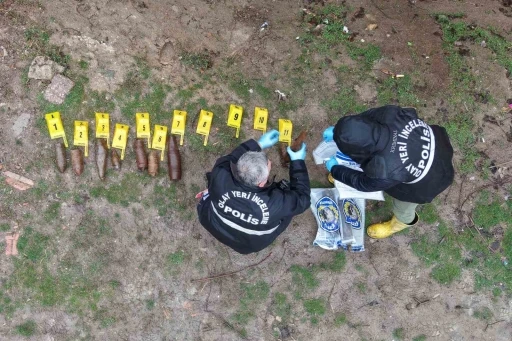 &Ccedil;ocukların oynadığı cisimler m&uuml;himmat &ccedil;ıktı: 11 adet top mermisi muhafaza altına alındı
