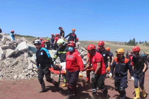 ’Çoklu Afet Müdahale Masabaşı Tatbikatı’ gerçeği aratmadı
