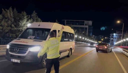 Çorlu’da alkollü kadın sürücü kaza yaptı, trafik felç oldu
