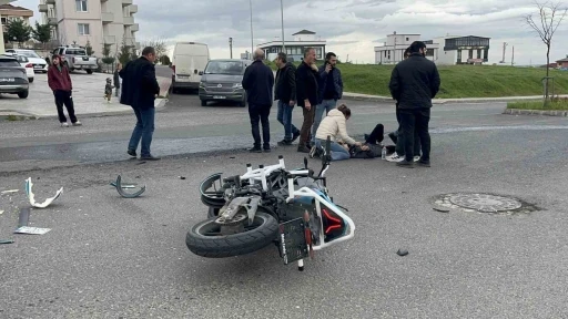 &Ccedil;orlu&rsquo;da trafik kazası: 2 yaralı

