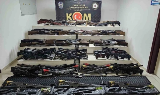 Çorum’da 118 adet ruhsatsız av tüfeği ele geçirildi
