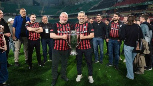 &Ccedil;orum&rsquo;da &Ccedil;orum FK sahibi Savaş Bal&ccedil;ık&rsquo;a fahri hemşehrilik beratı verilmesi teklifi g&uuml;ndeme alınacak
