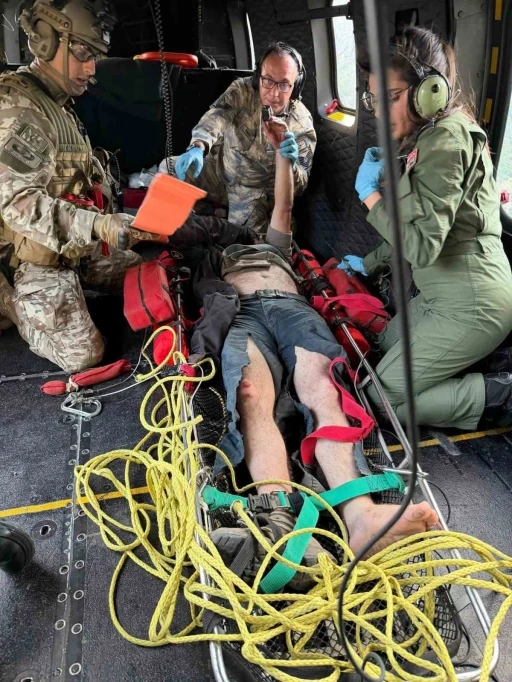 &Ccedil;orum&rsquo;da dağ y&uuml;r&uuml;y&uuml;ş&uuml; sırasında kaybolan şahıs helikopterle kurtarıldı
