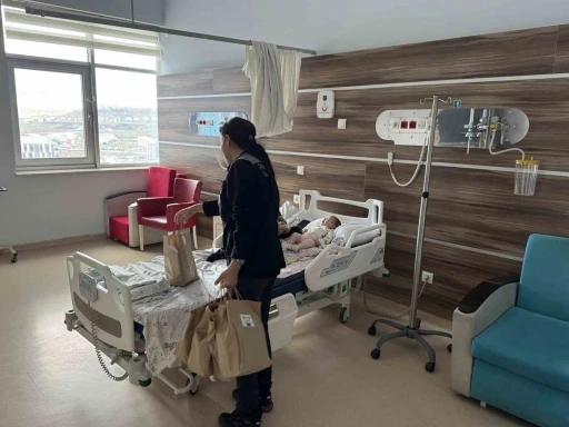 &Ccedil;orum&rsquo;da hasta ve yaşlılara hijyen paketi

