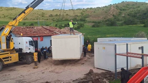 &Ccedil;orum&rsquo;da hortumdan etkilenen k&ouml;ylerde yaralar sarılıyor
