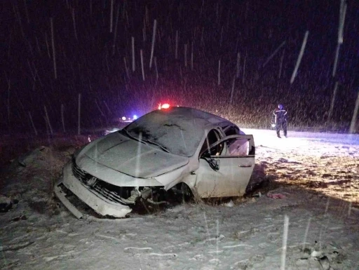 &Ccedil;orum&rsquo;da kar yağışı kazayı beraberinde getirdi: 7 yaralı
