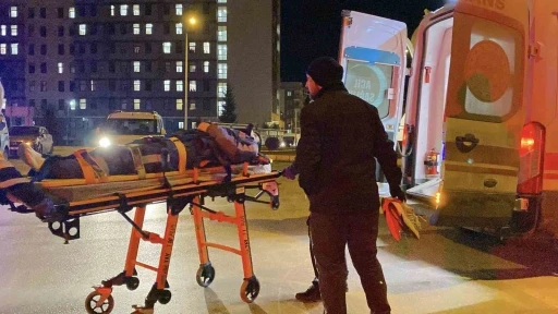 &Ccedil;orum&rsquo;da otomobil ile motosiklet &ccedil;arpıştı: 1 yaralı
