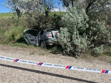 Çorum’da otomobil şarampole devrildi: 1 ölü, 1 yaralı
