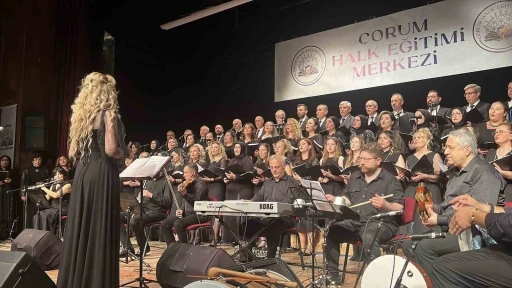 &Ccedil;orum&rsquo;da T&uuml;rk sanat m&uuml;ziği ve T&uuml;rk halk m&uuml;ziği konseri sanatseverleri mest etti
