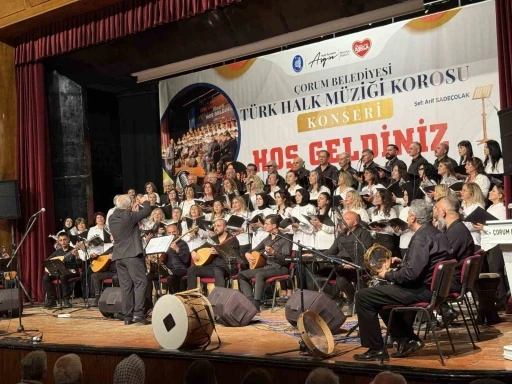 Çorum’da türkü dolu gece: Belediye korosundan muhteşem konser
