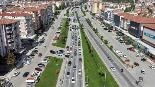 &Ccedil;orum&rsquo;da yollarda bayram d&ouml;n&uuml;ş&uuml; yoğunluğu
