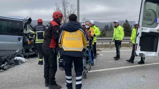 &Ccedil;orum&rsquo;daki kazada ağır yaralanan gen&ccedil; kadından acı haber

