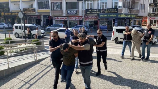 Çorum merkezli silah operasyonunda 2 tutuklama
