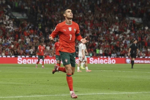 Cristiano Ronaldo, Almeria&rsquo;nın y&uuml;zde 25&rsquo;lik hissesini satın aldı
