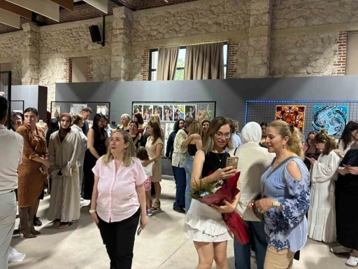 &Ccedil;&Uuml; Tekstil ve Moda Tasarımı B&ouml;l&uuml;m&uuml; &ouml;ğrencilerinden mezuniyet sergisi
