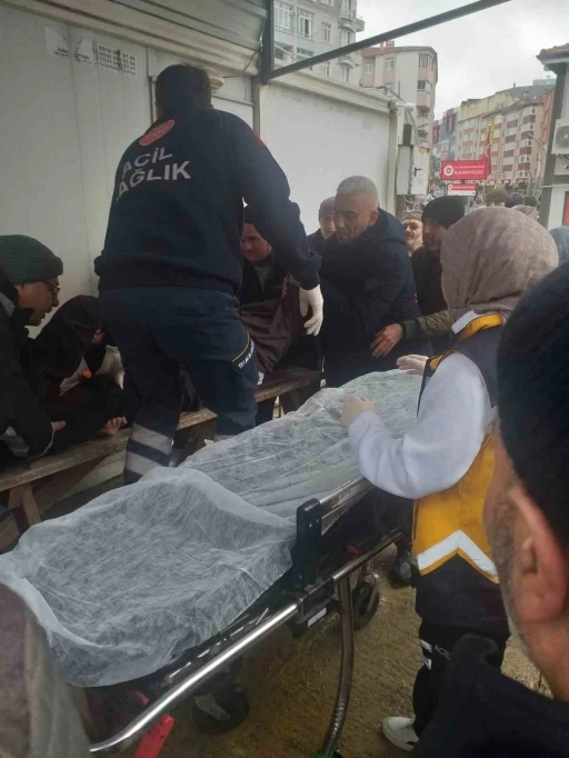 Cuma namazında rahatsızlandı, hayatını kaybetti
