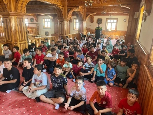 Cumayeri&rsquo;nde yaz Kur&rsquo;an kursu &ouml;ğrencilerine trafik bilinci eğitimi
