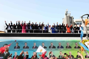 Cumhur İttifakı adayları Ortahisar mitinginde mega projeler için halka söz verdi
