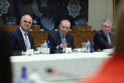 Cumhurbaşkanı Erdoğan, A Milli Kadın Voleybol Takımı’nı kabul etti
