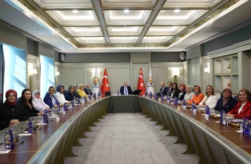 Cumhurbaşkanı Erdoğan, AK Partili kadın belediye başkanlarını kabul etti
