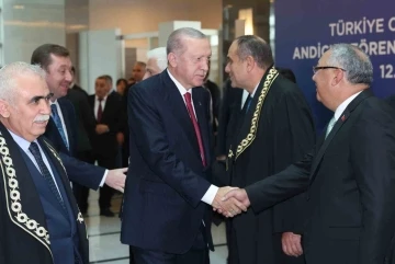 Cumhurbaşkanı Erdoğan, AYM’deki yemin törenine katıldı
