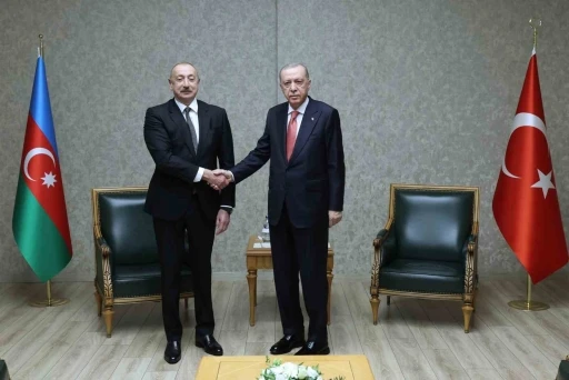 Cumhurbaşkanı Erdoğan, Azerbaycan Cumhurbaşkanı Aliyev ile bir araya geldi
